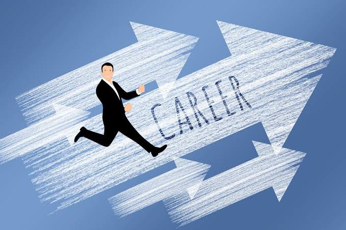 Top 10 Career Fields Students Should Consider in India 2026